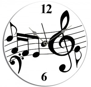 ceas de perete cu influente muzicale